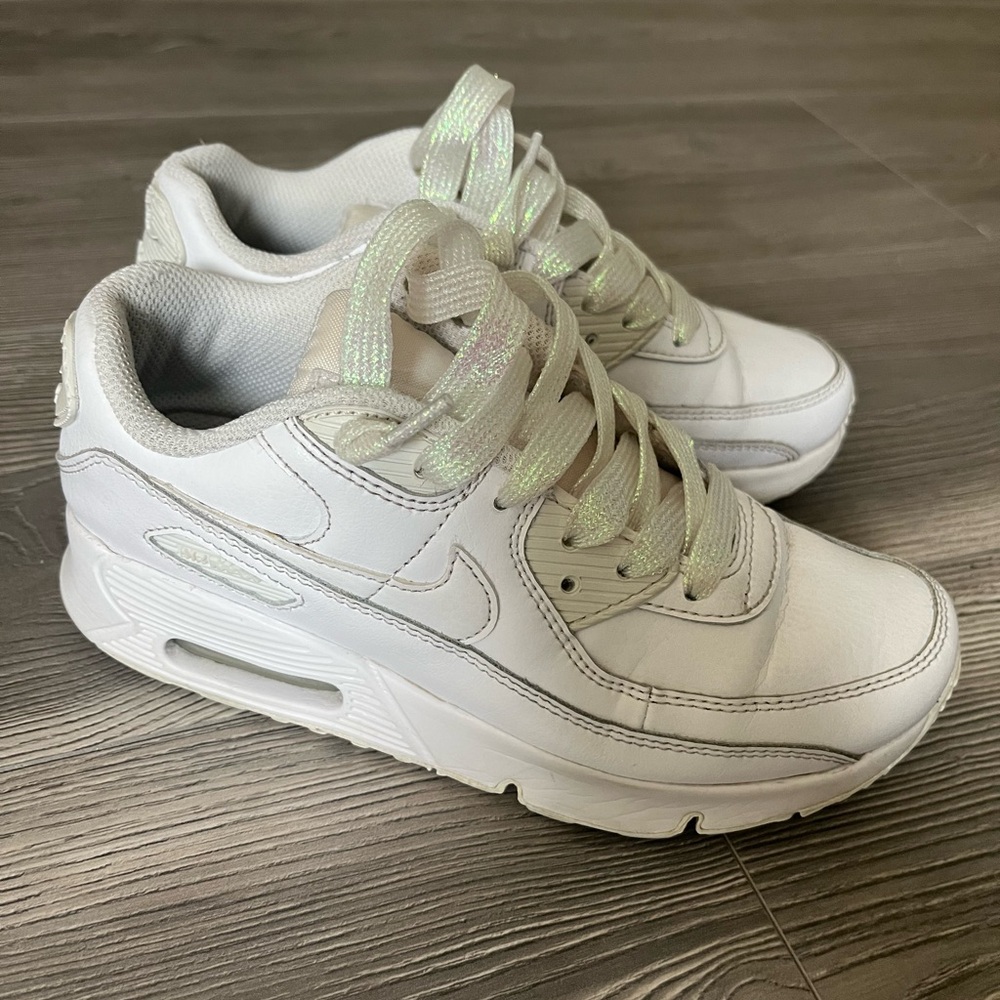 Nike Air Max Girls youth size 2 shoes